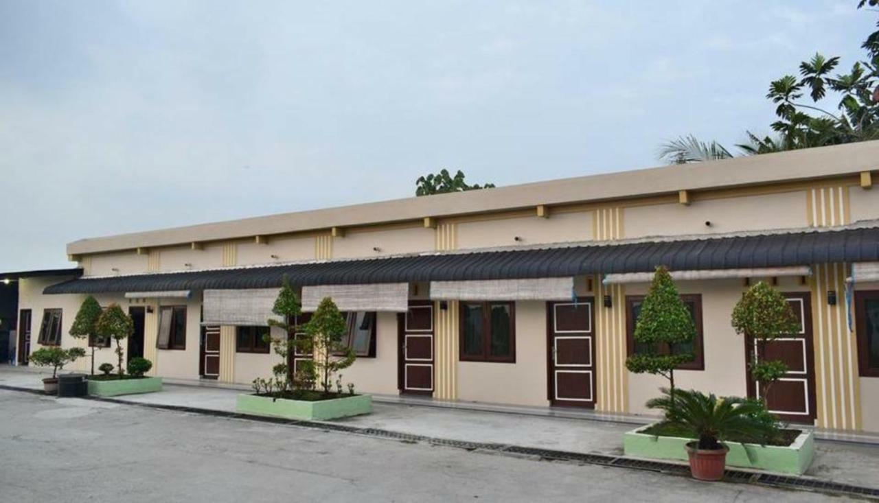 Hotel Grand Family Sungairampah Exterior photo