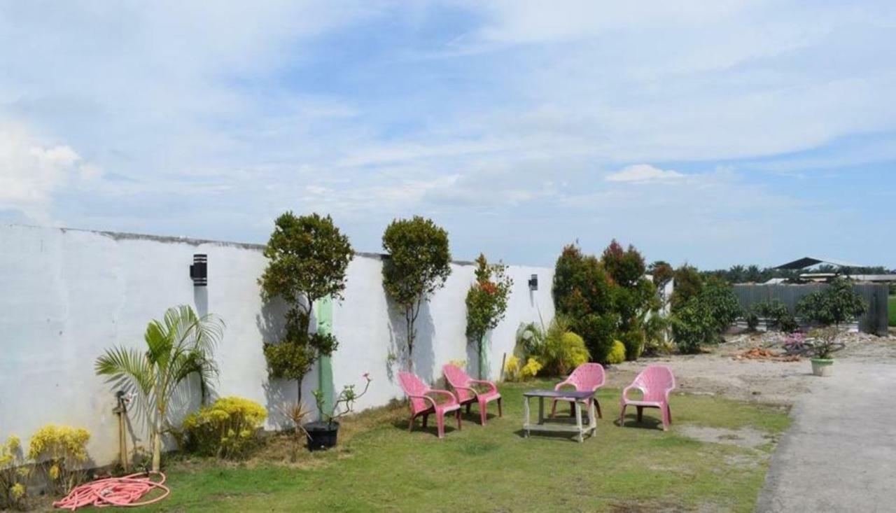 Hotel Grand Family Sungairampah Exterior photo