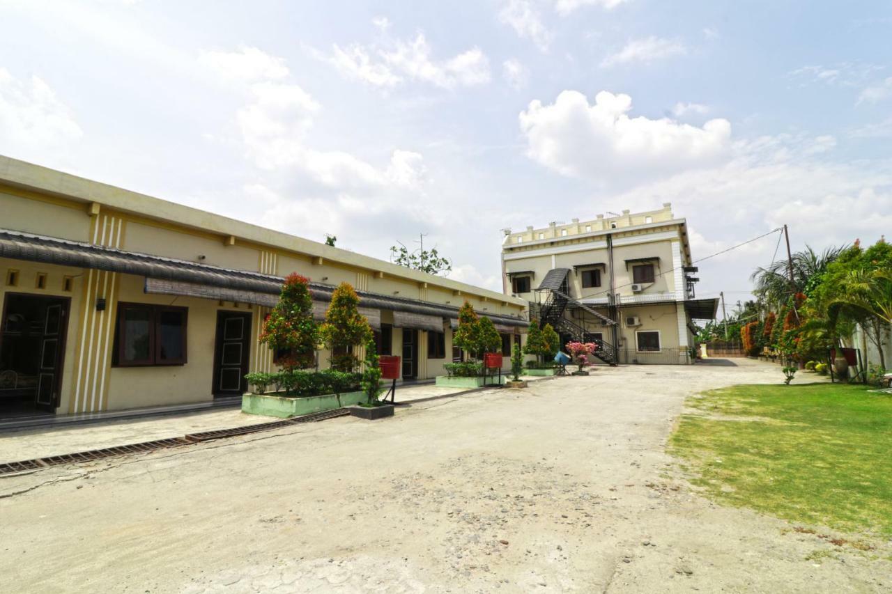 Hotel Grand Family Sungairampah Exterior photo
